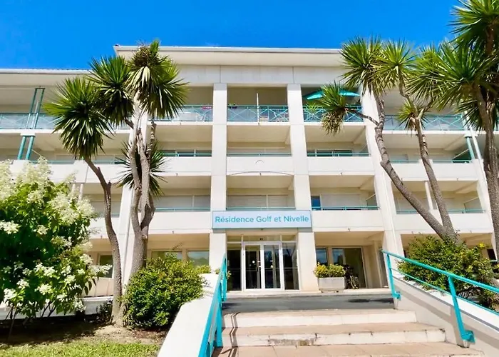 Caporizon-bidaia-t2-piscine En Face Golf Ciboure