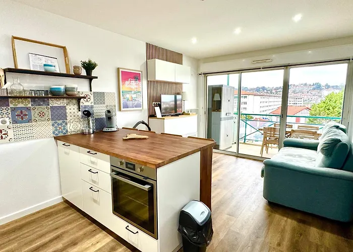 Caporizon-bidaia-t2-piscine En Face Golf Ciboure